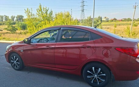 Hyundai Solaris II рестайлинг, 2012 год, 630 000 рублей, 12 фотография