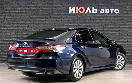 Toyota Camry, 2018 год, 2 750 000 рублей, 5 фотография