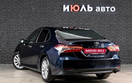 Toyota Camry, 2018 год, 2 750 000 рублей, 7 фотография