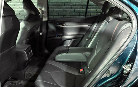 Toyota Camry, 2018 год, 2 750 000 рублей, 22 фотография
