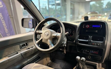 Nissan NP300, 2008 год, 1 049 000 рублей, 24 фотография