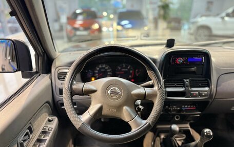 Nissan NP300, 2008 год, 1 049 000 рублей, 23 фотография