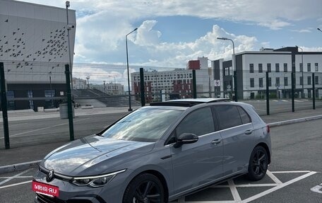 Volkswagen Golf VIII, 2022 год, 2 390 000 рублей, 3 фотография