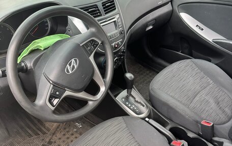 Hyundai Solaris II рестайлинг, 2016 год, 500 000 рублей, 2 фотография