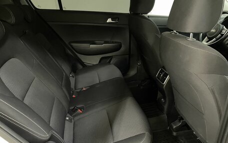 KIA Sportage IV рестайлинг, 2021 год, 2 950 000 рублей, 20 фотография