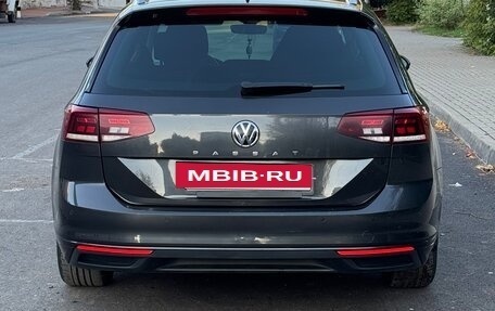 Volkswagen Passat B8 рестайлинг, 2020 год, 2 500 000 рублей, 3 фотография