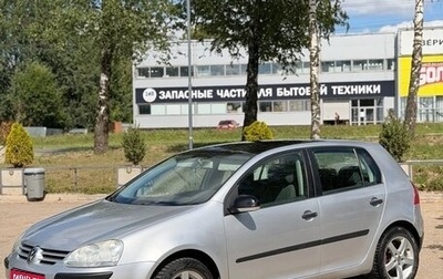 Volkswagen Golf V, 2003 год, 450 000 рублей, 1 фотография