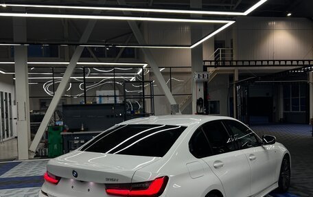 BMW 3 серия, 2021 год, 3 250 000 рублей, 16 фотография