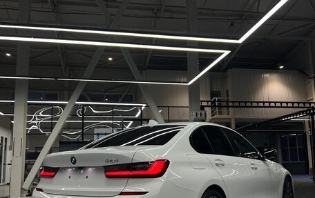 BMW 3 серия, 2021 год, 3 250 000 рублей, 17 фотография