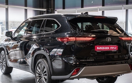 Toyota Highlander, 2026 год, 5 590 000 рублей, 7 фотография