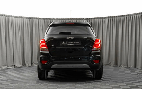 Chevrolet Trax, 2020 год, 1 750 000 рублей, 6 фотография