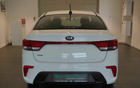 KIA Rio IV, 2018 год, 1 390 000 рублей, 4 фотография