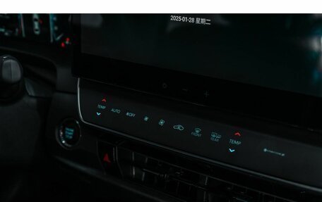 Toyota Camry, 2025 год, 4 700 000 рублей, 11 фотография