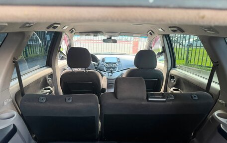 Mitsubishi Grandis, 2007 год, 600 000 рублей, 11 фотография