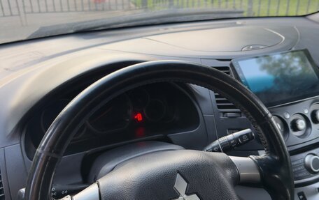 Mitsubishi Grandis, 2007 год, 540 000 рублей, 7 фотография