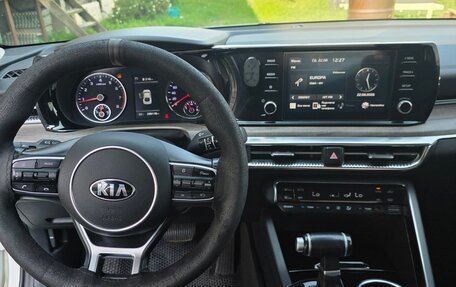 KIA K5, 2021 год, 1 800 000 рублей, 14 фотография