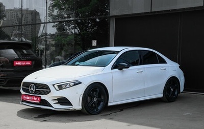 Mercedes-Benz A-Класс, 2019 год, 2 130 000 рублей, 1 фотография