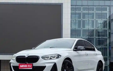 BMW 1 серия, 2023 год, 1 850 000 рублей, 1 фотография