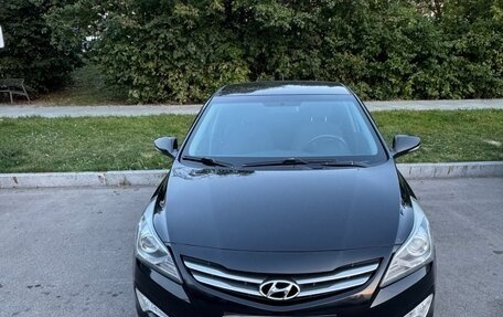 Hyundai Solaris II рестайлинг, 2016 год, 1 130 000 рублей, 1 фотография