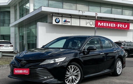 Toyota Camry, 2018 год, 2 720 000 рублей, 1 фотография