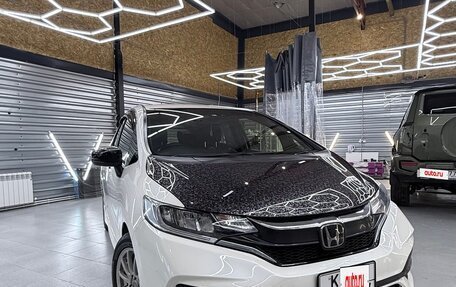 Honda Fit III, 2018 год, 1 500 000 рублей, 4 фотография