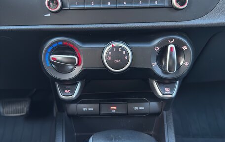 KIA Rio IV, 2021 год, 1 690 000 рублей, 5 фотография