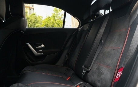 Mercedes-Benz A-Класс, 2019 год, 2 130 000 рублей, 9 фотография