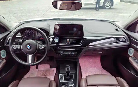 BMW 1 серия, 2023 год, 1 850 000 рублей, 8 фотография