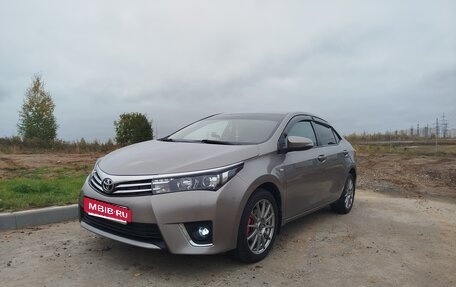 Toyota Corolla, 2013 год, 1 300 000 рублей, 2 фотография