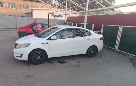 KIA Rio III рестайлинг, 2013 год, 680 000 рублей, 2 фотография