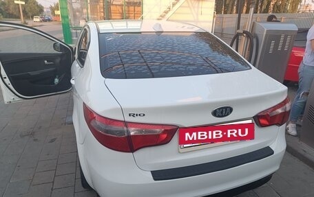 KIA Rio III рестайлинг, 2013 год, 680 000 рублей, 4 фотография