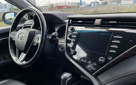 Toyota Camry, 2018 год, 2 720 000 рублей, 9 фотография