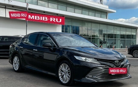 Toyota Camry, 2018 год, 2 720 000 рублей, 3 фотография