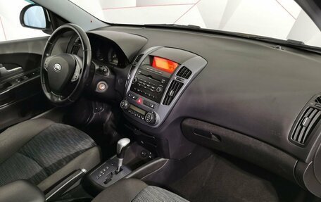 KIA cee'd I рестайлинг, 2009 год, 595 000 рублей, 12 фотография