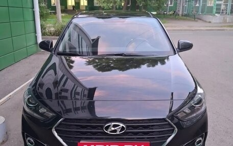 Hyundai Solaris II рестайлинг, 2017 год, 1 415 000 рублей, 3 фотография