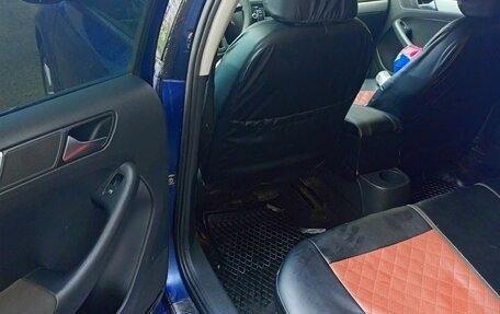 Volkswagen Jetta VI, 2012 год, 798 000 рублей, 6 фотография