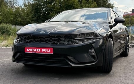 KIA K5, 2021 год, 2 400 000 рублей, 1 фотография