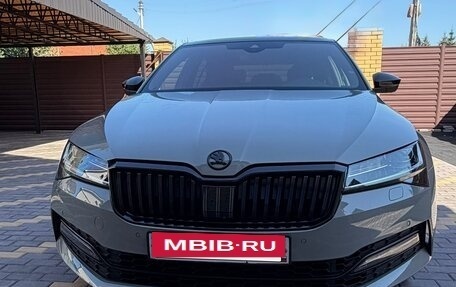 Skoda Superb III рестайлинг, 2021 год, 4 000 000 рублей, 3 фотография