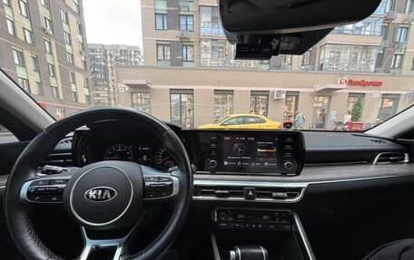 KIA K5, 2021 год, 2 400 000 рублей, 7 фотография
