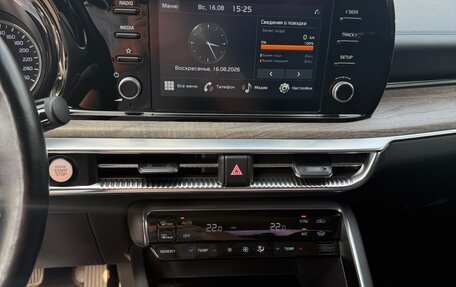 KIA K5, 2021 год, 2 400 000 рублей, 10 фотография