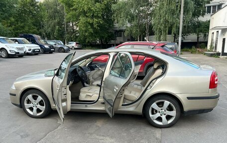 Skoda Octavia, 2005 год, 650 000 рублей, 17 фотография