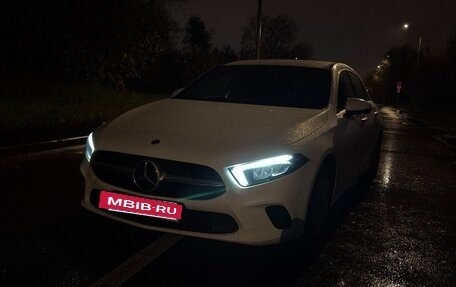 Mercedes-Benz A-Класс, 2020 год, 2 880 000 рублей, 2 фотография