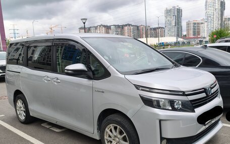 Toyota Voxy III, 2014 год, 1 850 000 рублей, 3 фотография