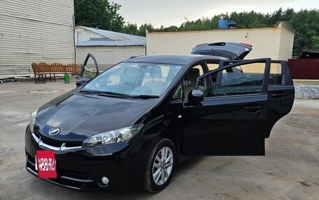 Toyota Wish II, 2011 год, 1 350 000 рублей, 4 фотография