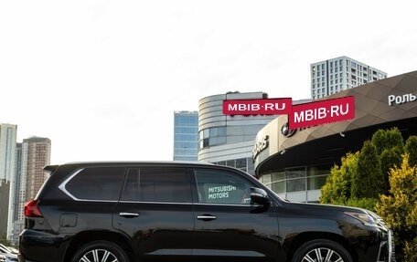 Lexus LX III, 2016 год, 6 800 000 рублей, 3 фотография
