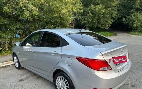 Hyundai Solaris II рестайлинг, 2016 год, 1 100 000 рублей, 2 фотография