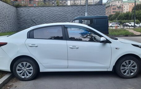 KIA Rio IV, 2021 год, 990 000 рублей, 8 фотография
