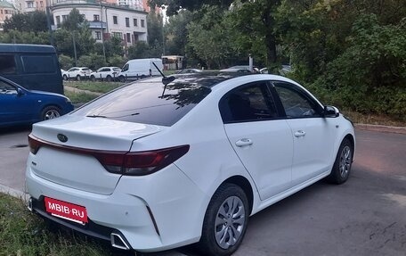 KIA Rio IV, 2021 год, 990 000 рублей, 7 фотография