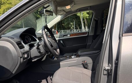 Volkswagen Touareg III, 2010 год, 1 600 000 рублей, 15 фотография