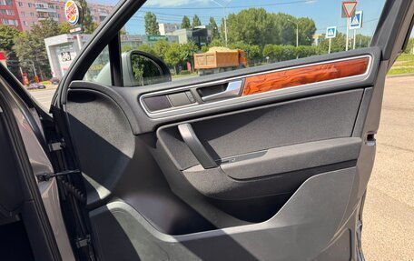 Volkswagen Touareg III, 2010 год, 1 600 000 рублей, 27 фотография